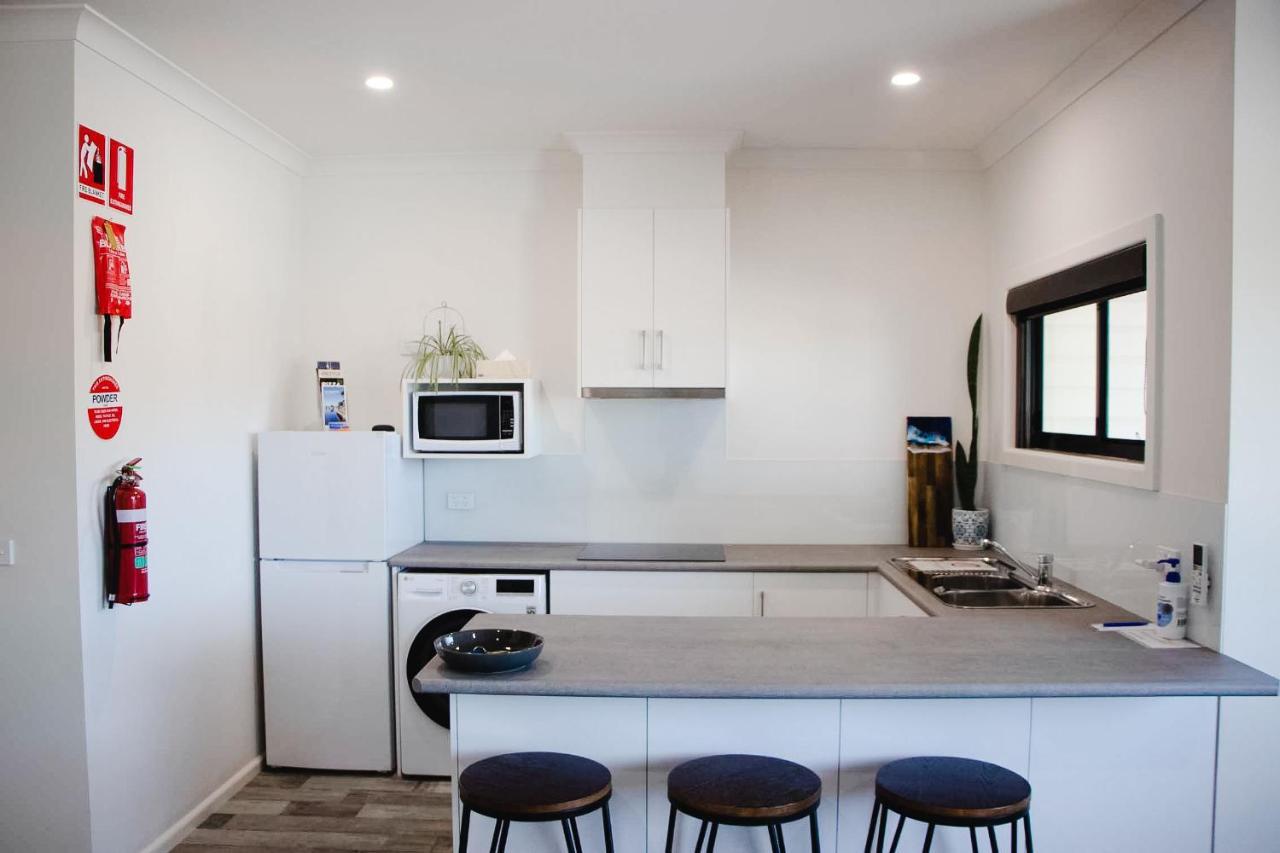 Beachcomber Holiday Units Lakes Entrance Exterior photo